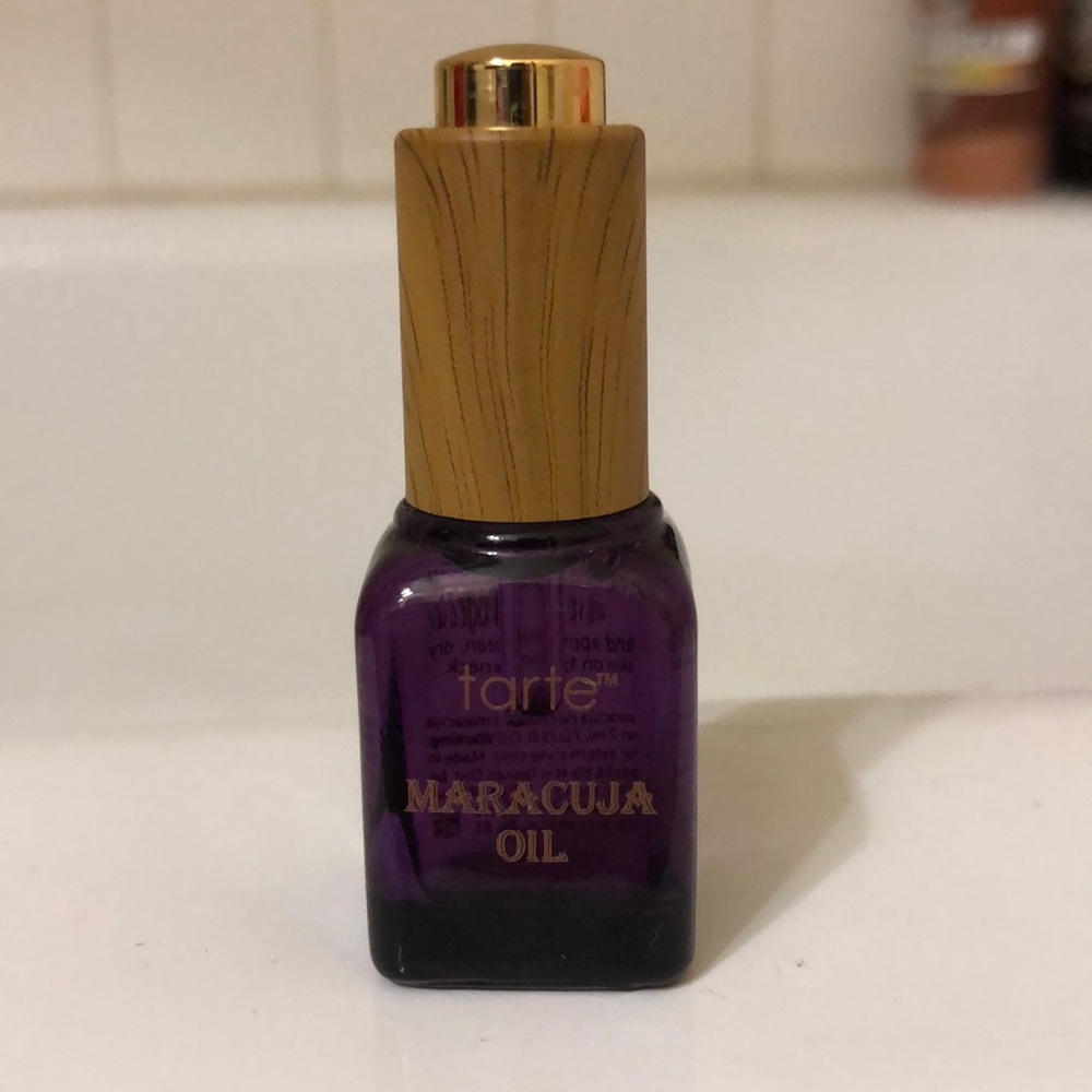 Tarte Maracuja oil